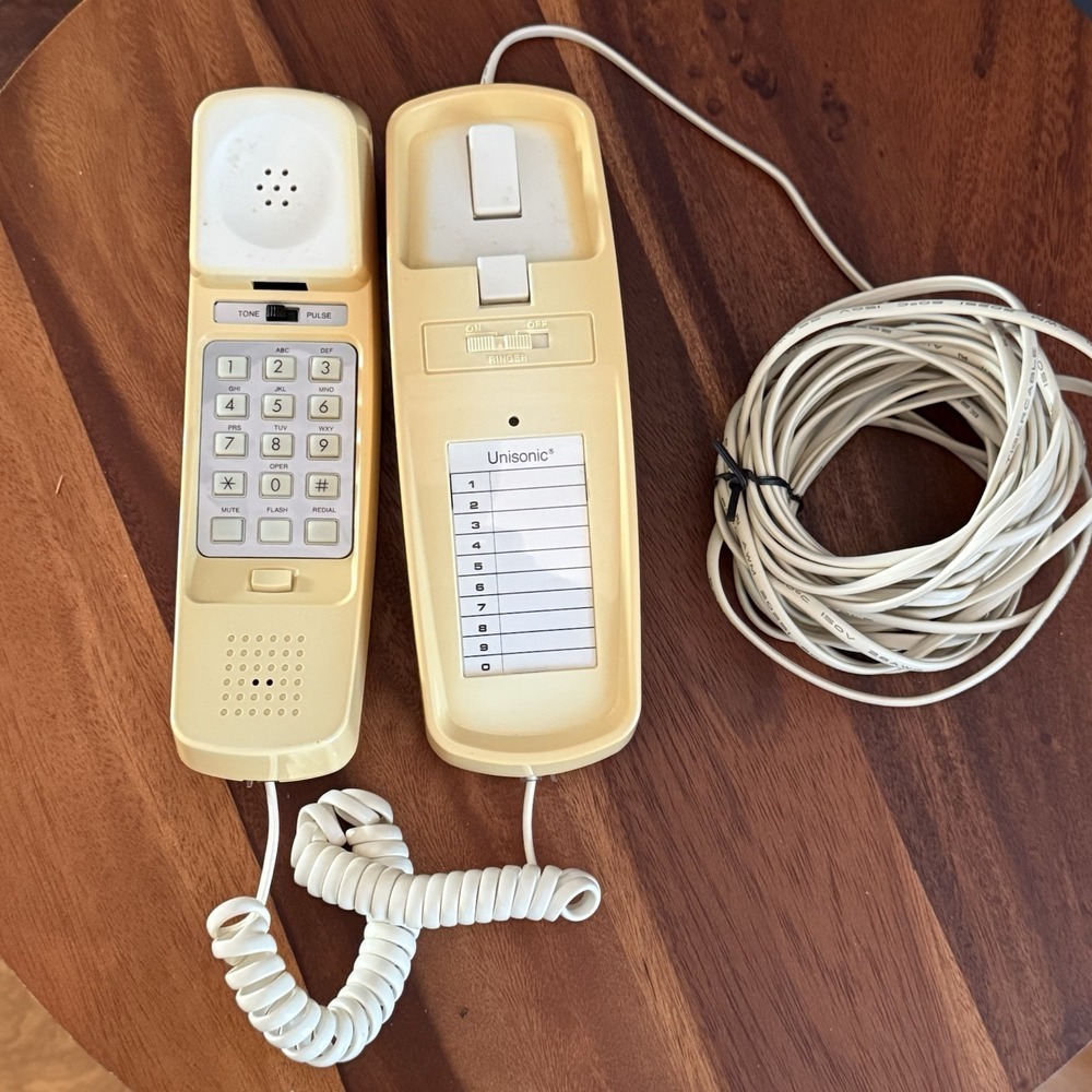 Unisonic 6430 Corded Landline Telephone Yellow Vintage 1994 Push Button WallDesk - Picture 2 of 6